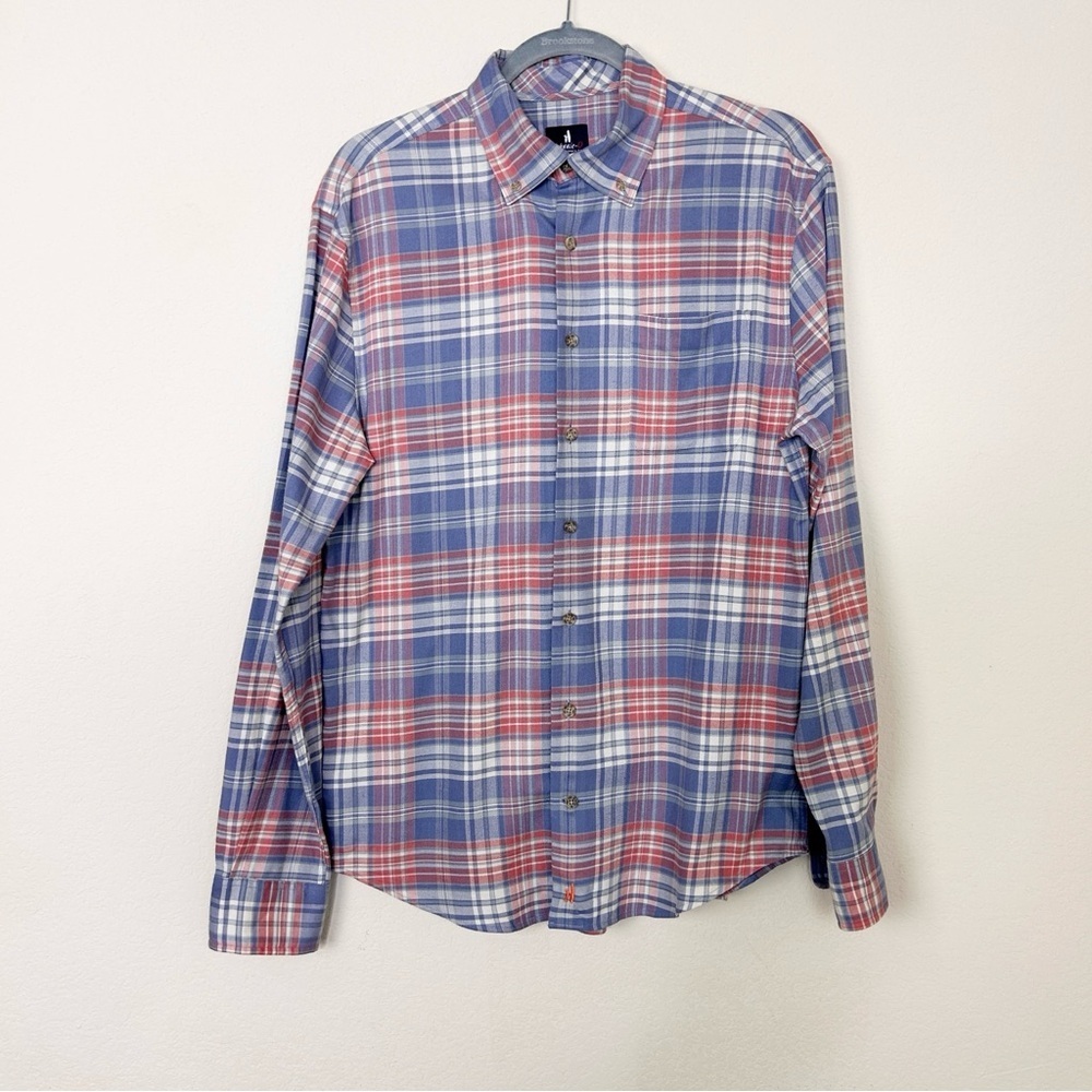 JOHNNIE O CARL PLOTT
TUCKED BUTTON UP SHIRT
JMWL8170 Size Small - Picture 2 of 12